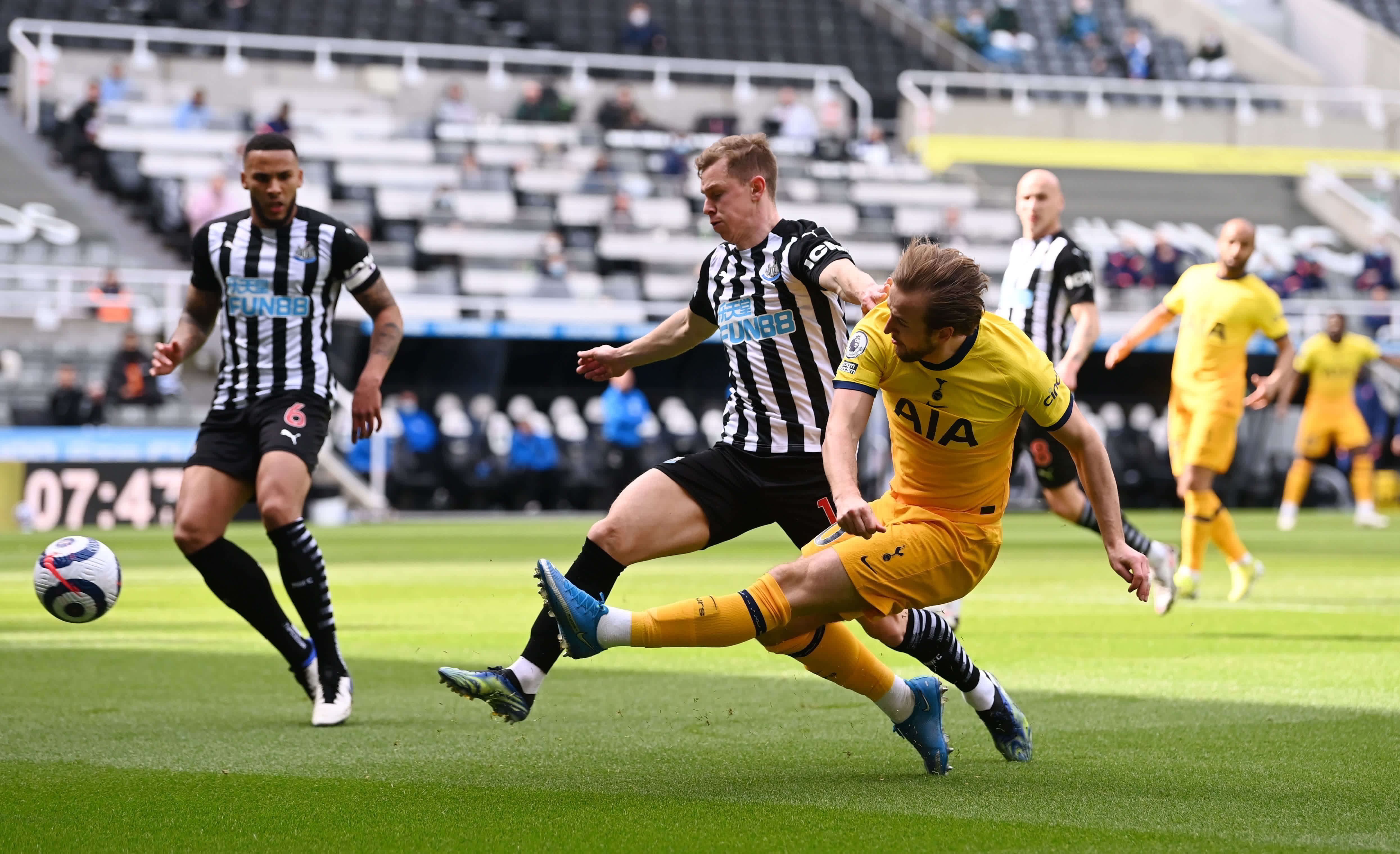 仅标志着他 仅标志着他